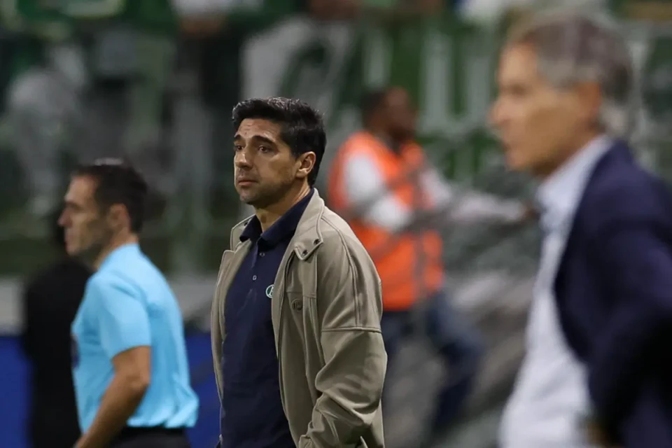 Abel Ferreira em jogo do Palmeiras