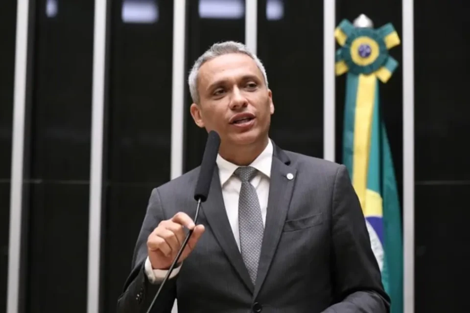 Câmara aprova projeto que acaba com sigilos sobre gastos públicos