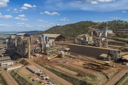 Europeus travam venda de mina de níquel em Goiás para empresa chinesa no radar da União Europeia sob preocupação de desvio no fornecimento