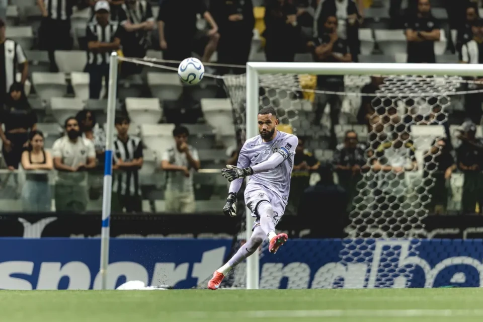 Everson em jogo pelo Atlético Mineiro