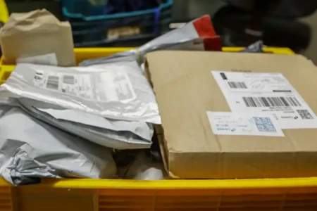 Fim da 'taxa das blusinhas' vai dar fôlego extra às compras internacionais, diz tributarista (Foto: Agência Senado)