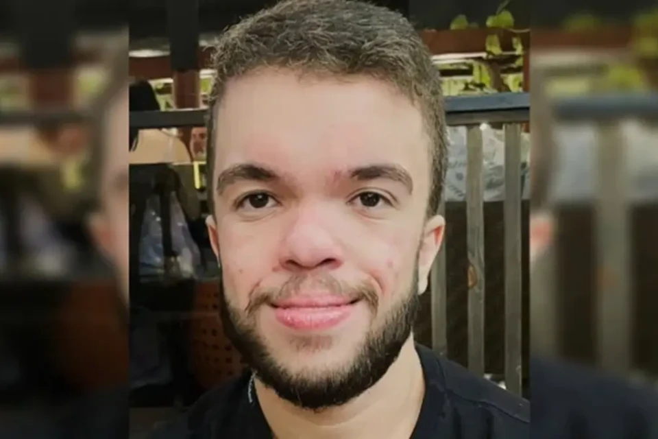 Advogado goiano com nanismo que disputa vaga de delegado na PCMG é considerado ‘inapto’ em exames e recorre