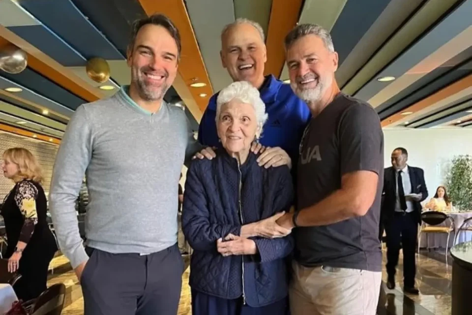 Mãe de Tadeu Schmidt morre 38 dias após o falecimento de Oscar Schmidt; apresentador se pronuncia nunca mais vou te ver publicou Tadeu