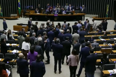 Imagem mostra plenário da Câmara dos Deputados