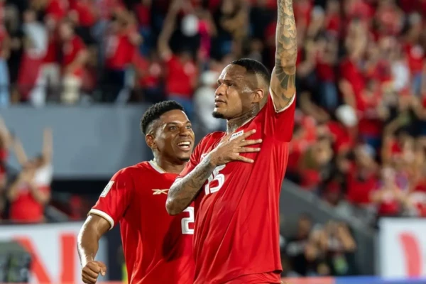 Eric Davis foi convocado pelo Panamá para a disputa da Copa do Mundo