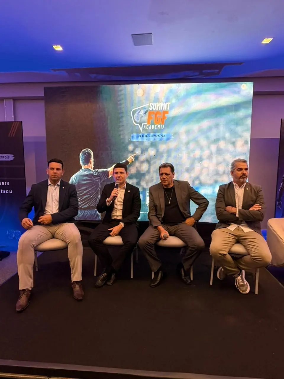 Federação Goiana debate novas tecnologias e regras rígidas contra cera no futebol
