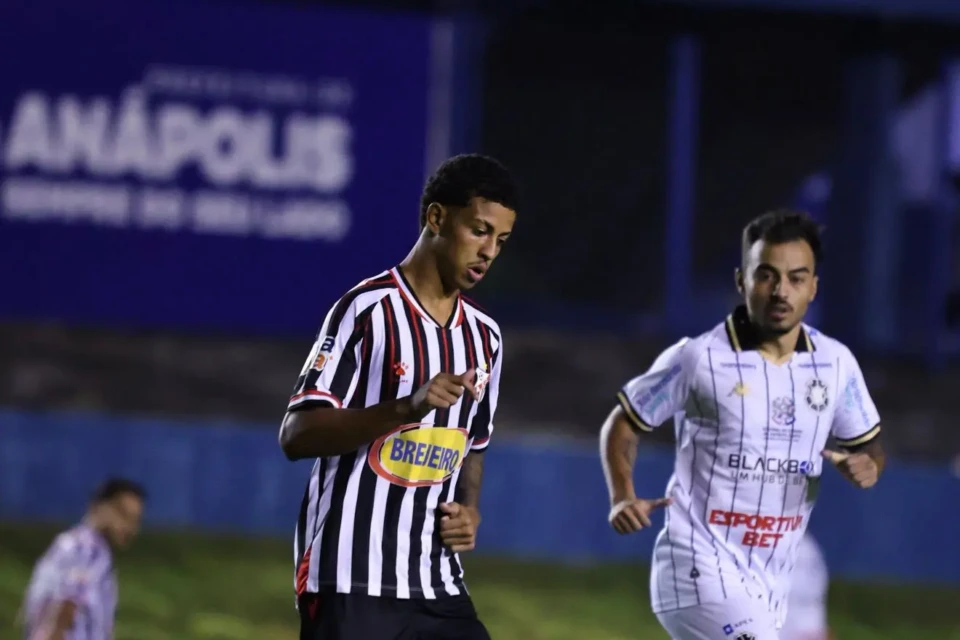 Com vantagem confortável, Anápolis tenta confirmar título da Copa Centro-Oeste