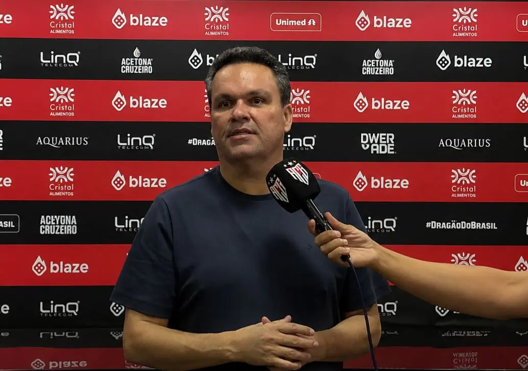 Adson Batista adverte elenco do Atlético-go e promete reformulação na Série B
