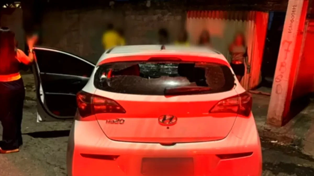 carro x portao