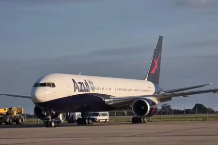 Avião que irá levar a seleção brasileira para os Estados Unidos