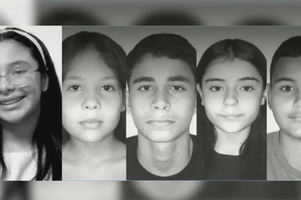 Da esquerda para a direita: Izadora Monteiro, Maria Carolina , Lucas Antônio, Isadora Castro e Ezequiel Souza -(Reprodução)