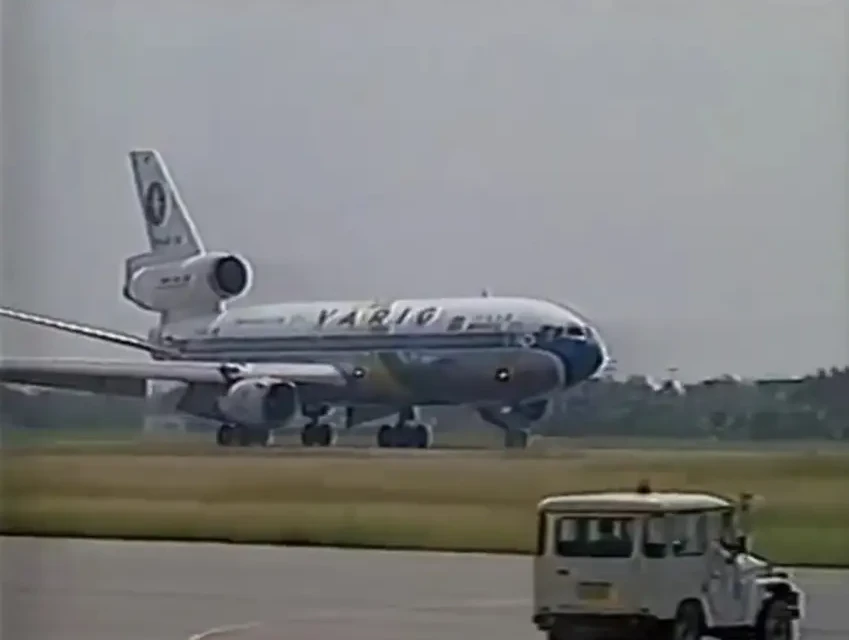 avião da seleção 1994