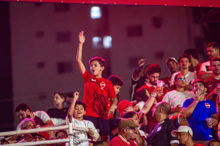 Vila Nova convoca torcida para confronto diante do Botafogo-SP no OBA