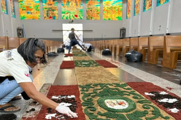 Celebrações incluem missas, procissões e tapetes religiosos Corpus Christi: horários de missas e celebrações em Goiânia e Trindade