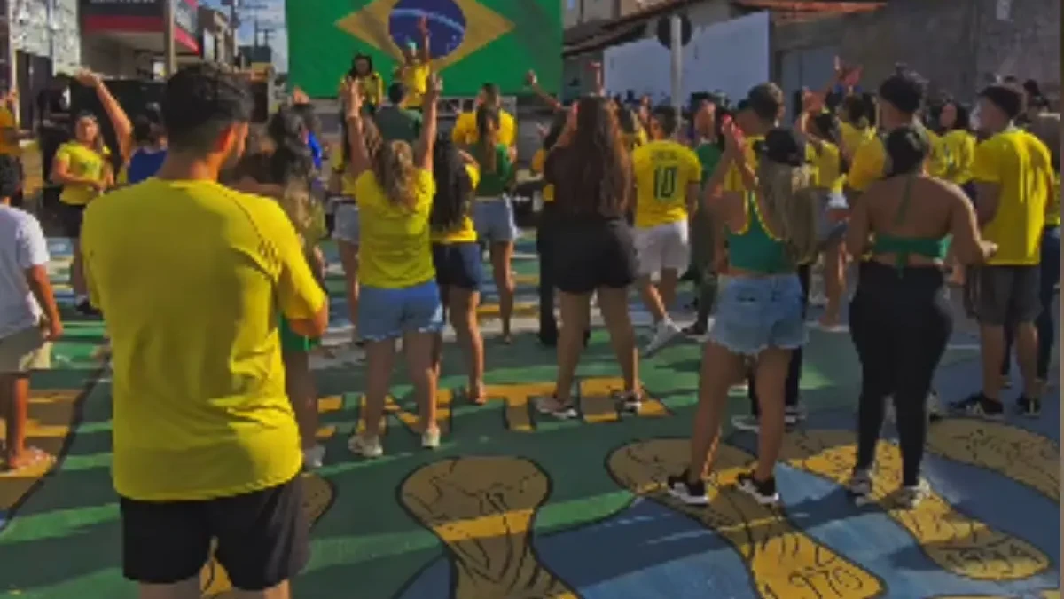 Rua 7-C decorada e em clima de Copa do Mundo (Fotos: Reprodução)