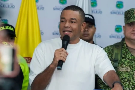 Prefeito pede autorização de um mês para ver a Copa: 'intercâmbio de experiências' (Foto: Instagram/Yahir Acuña)