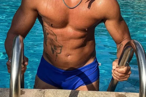 Ex-BBB que publicou cena de sexo gay no Privacy afirma que é hétero; saiba quem é Carioca do BBB 24 gravou com "Novinho da ZL"