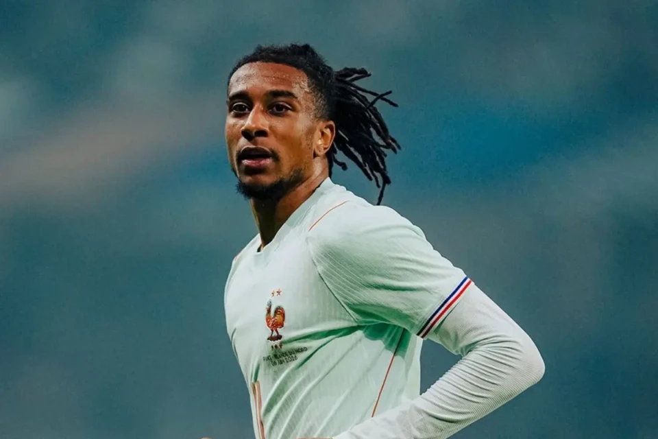 França vence (e convence) com hat-trick de Olise (Foto: Divulgação/Equipe de France)
