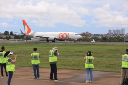 Spotter Day acesso a áreas fotos de aeronaves Evento permite ver e fotografar aviões de perto no Aeroporto de Goiânia como participar