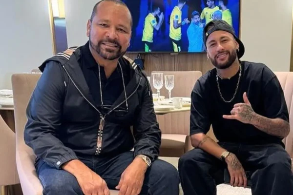 Mansão de luxo fica em Orlando Estados Unidos Neymar pai aluga mansão de R$ 73 milhões com tema de Star Wars para Copa do Mundo; veja fotos