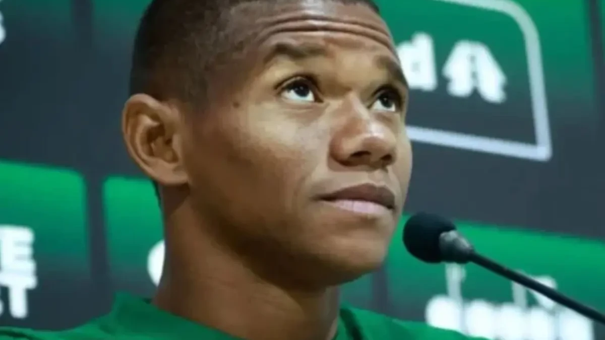 O volante do Goiás, Juninho (Foto: Rosiron Rodrigues/Goiás Esporte Clube)
