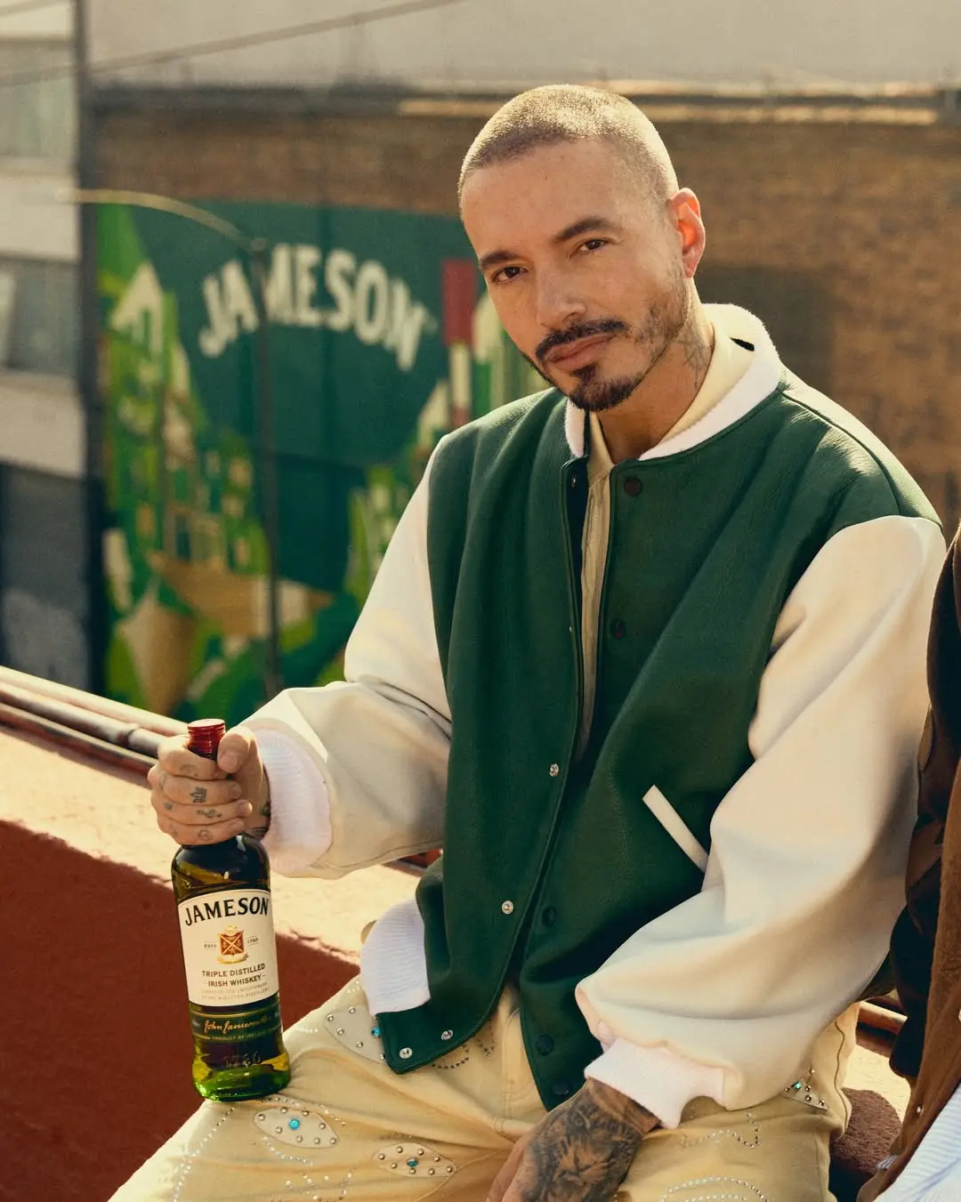 Shakira, Anitta e mais: os shows de abertura da Copa 15 welcoming global music icon j balvin to the family you may have spotted j raising a glass in hi Shakira, Anitta e mais: os shows de abertura da Copa