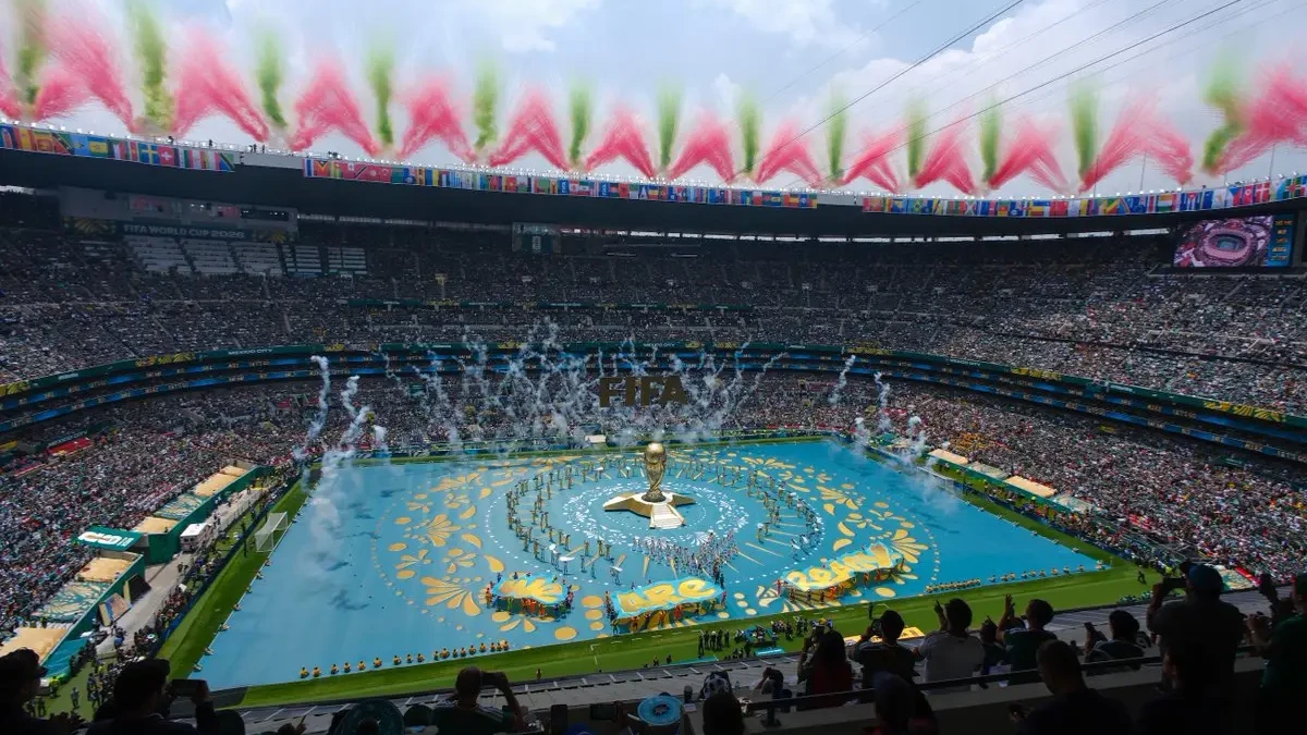 Nem Shakira convenceu: mexicano em Goiânia critica cerimônia de abertura da Copa