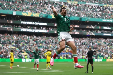 México bate África do Sul e conquista primeiros pontos da Copa do Mundo