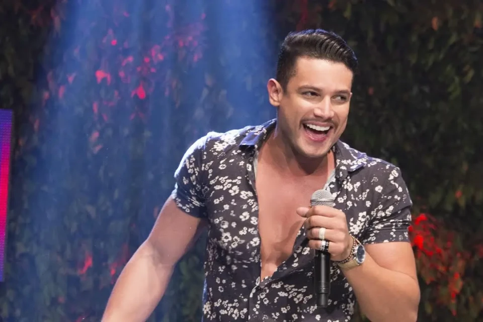 Confira os horários dos shows de Israel Novaes e Kamisa 10 neste sábado (13), em Goiânia