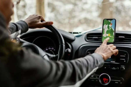 Crédito para motoristas de aplicativos e taxistas; veja como pedir financiamento de carros novos de até R$ 150 mil