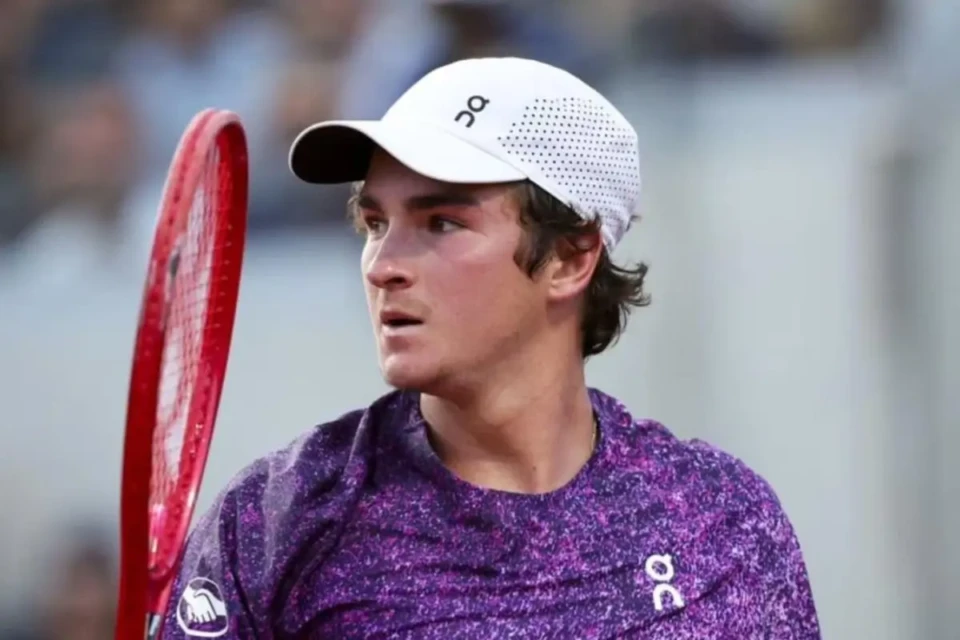 Após show em Roland Garros, João Fonseca cai na estreia do ATP de Halle (Foto: Instagram)