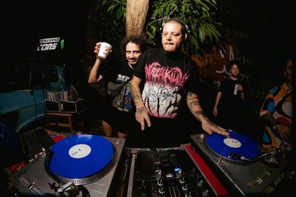 Dia do Vinil reúne promoções, discotecagem e mais de 2,5 mil discos em Goiânia