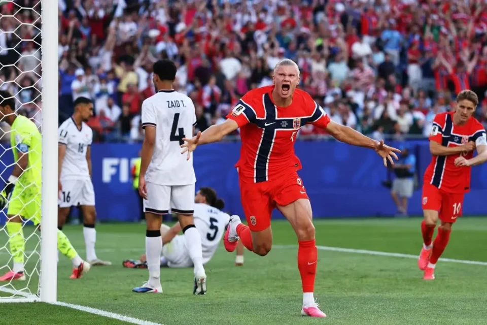 Haaland comemora gol da Noruega