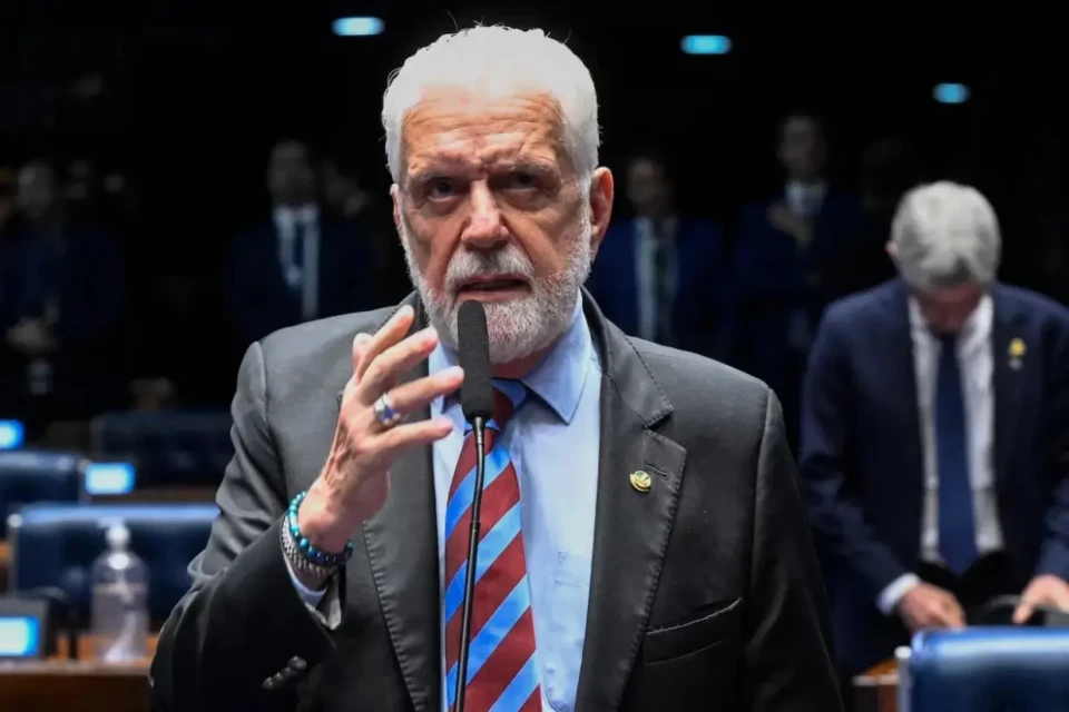 Operação da PF mira senador Jaques Wagner e ex-sócio de Vorcaro fraudes, repasses e relações com integrantes do Legislativo