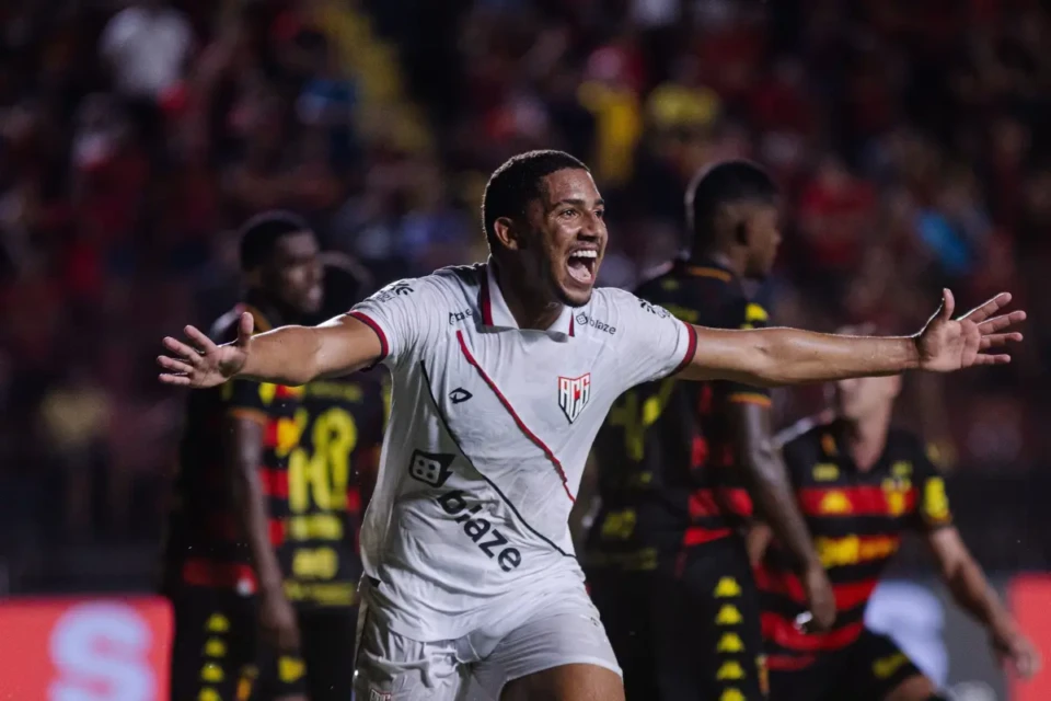 Atlético chega a quatro jogos sem perder após arrancar empate emocionante contra o Sport em Recife