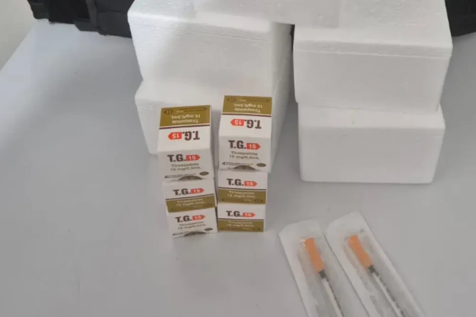 Medicamentos apreedidos - (Foto: reprodução)