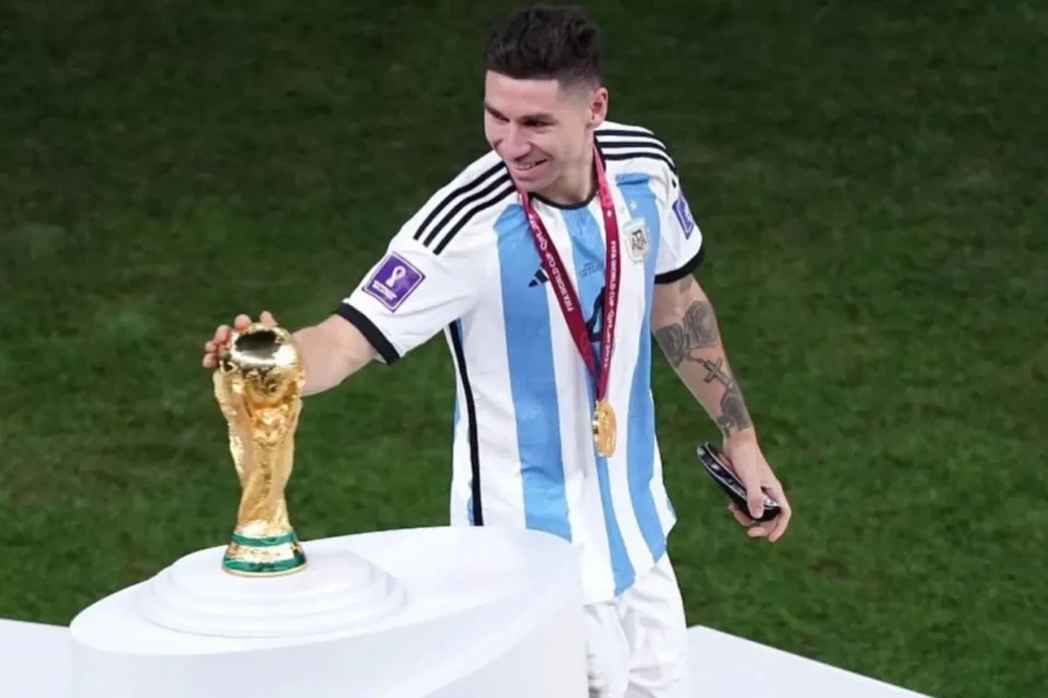 Lateral titular da Argentina é diagnosticado com lesão (Foto: Instagram)