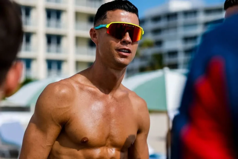 Cristiano Ronaldo aproveita sol em resort na Flórida (Foto: Instagram)