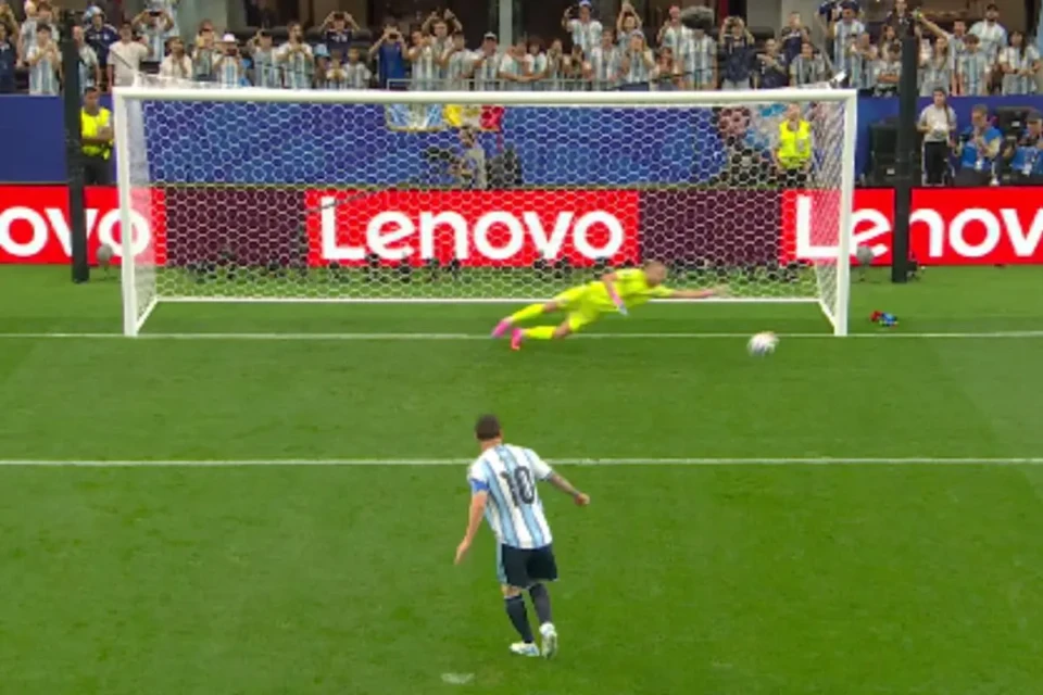 Messi erra contra Áustria e vira recordista absoluto de pênaltis perdidos em Copas (Foto: Reprodução)