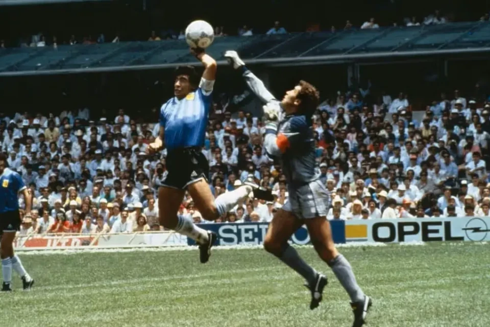 No mesmo jogo, camisa 10 marcou o “gol do século” (Foto: Reprodução)