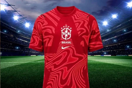 Fifa escolhe roupas vermelhas para goleiros da seleção e CBF reage contra (Foto: Mais Goiás)