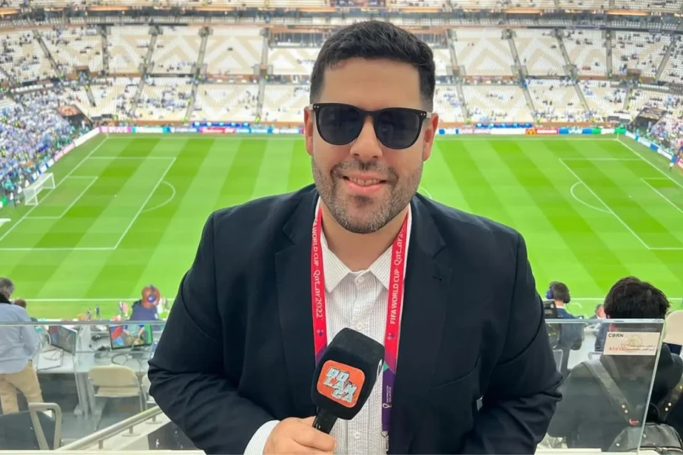 'Ladrões de me…, filhos da …': jornalista é expulso da Copa por xingar Infantino (Foto: Instagram)