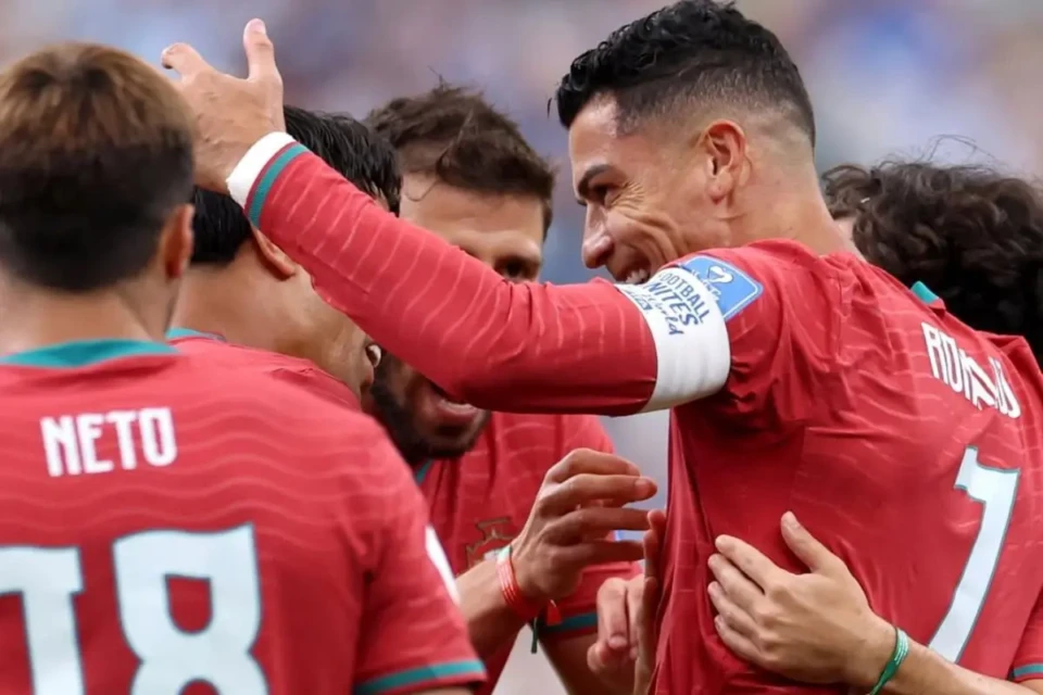 Cristiano Ronaldo desabafa após gols: 'semana escura' (Foto: Instagram)