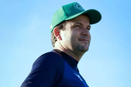 Daniel Paulista, treinador do Goiás