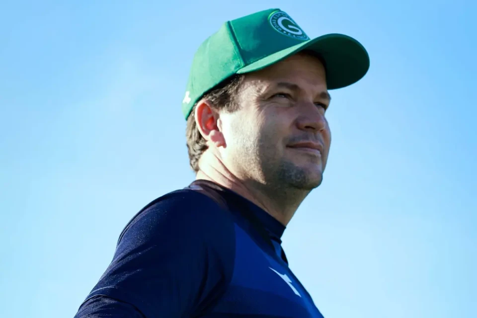 Daniel Paulista, treinador do Goiás