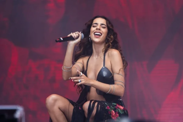 Marina Sena faz show em Goiânia nesta sexta-feira