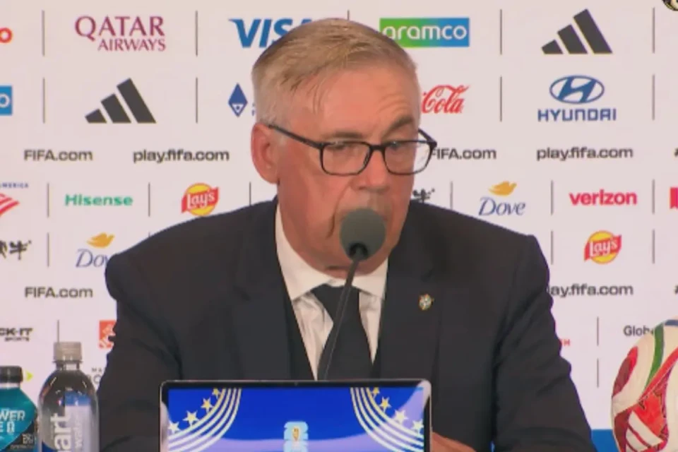 'Calma, muita calma', diz Ancelotti ao responder sobre empolgação da torcida (Foto: Reprodução)