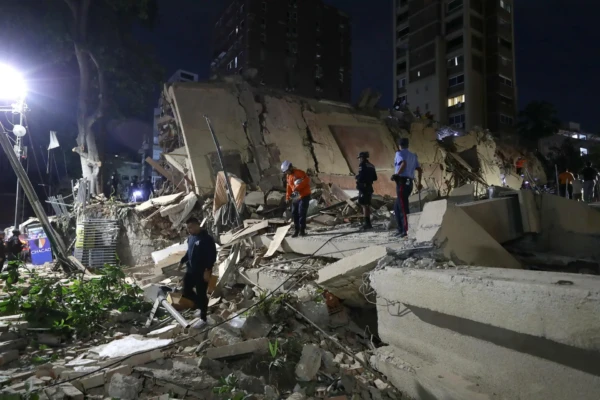 Dois brasileiros morrem em terremotos na Venezuela Terremoto de magnitude 7,5 foi o mais forte da Venezuela desde 1900