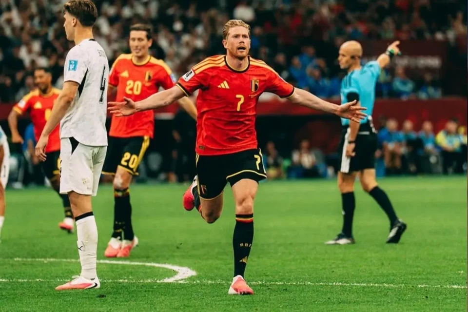 De Bruyne desencanta, joga bem e faz golaço na Copa (Foto: Instagram)