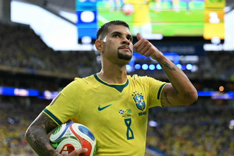 Bruno Guimarães, do Brasil: seleção tem aproveitamento ruim nos dribles (Foto: Fifa)